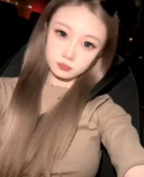 21岁颜值高活好