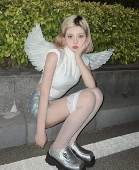 可爱卡哇伊小甜妹有点像混血白丝COS爱了爱了