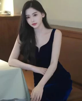 天河区一米七的气质美女