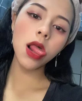 成都新来的学生妹  人高水多