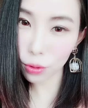 模特品质楼凤，172好身材，24岁，超会玩。