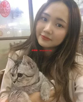 身材丰满大波妹